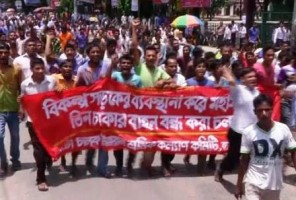 tri-cycler protest in Rangpur
